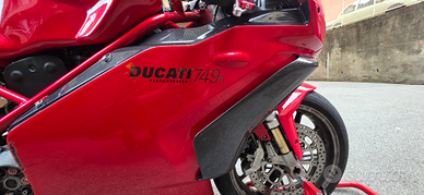 Ducati 749s