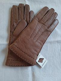 Pregiati guanti in peccary