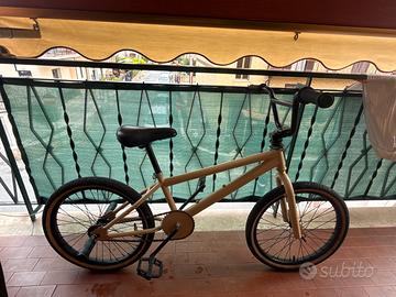 bicicletta bmx