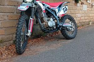 Moto cross non omologata per uso stradale