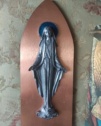 Madonnina in peltro cesellato a mano