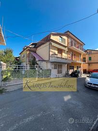 Appartamento su due piani a Lungomare San Marco