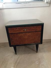 Comodini anni 50