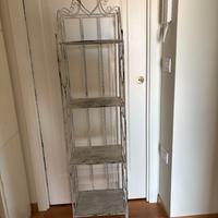 Scaffale in ferro battuto bianco shabby