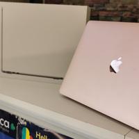 MacBook Air 13” Oro 8GB Ram / 256GB ssd 23 Cicli