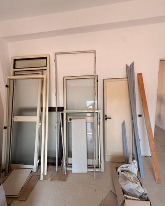 Porte e finestre per interni ed esterni
