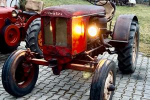 Trattore Schluter As180