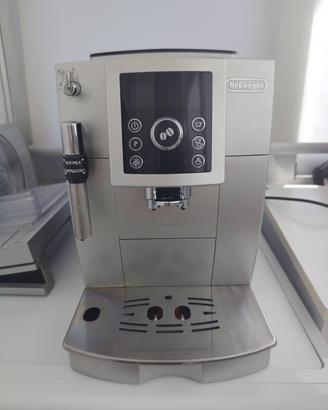 Macchina per il caffè de'Longhi digitale 
