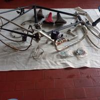 TELAIO COLNAGO VINTAGE E ACCESSORI VARI