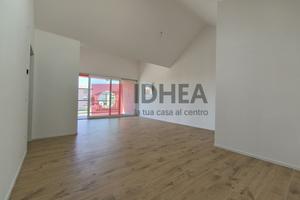 NUOVA COSTR. TRICAMERE CON AMPIO TERRAZZO-RIF.USB5