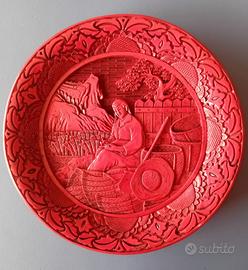 Piatto cinese laccato rosso intagliato contadina