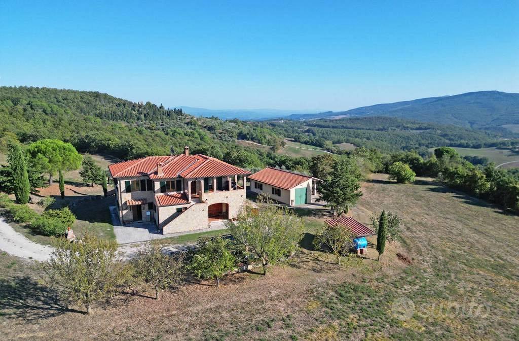 Rustico / Casale di 345 m² con più di 5 locali a M - Vista 5