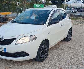 Lancia Ypsilon 1.2 69 CV 5 porte GPL Ecochic Gold