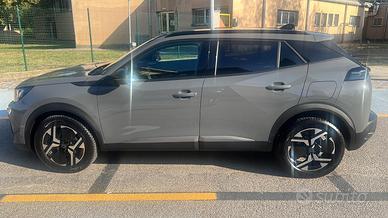 PEUGEOT 2008 PURETECH ALLURE 1.2 2023 22000KM 74KW