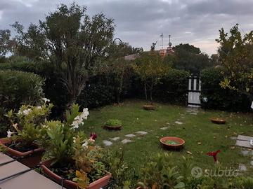 Ampio appartamento con giardino privato
