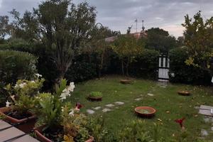 Ampio appartamento con giardino privato