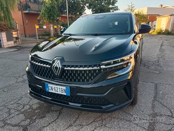 Renault Austral Full Hybrid 200 CV Iconic