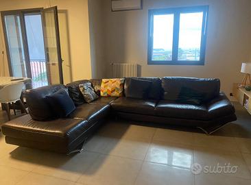 Divano angolare in pelle Natuzzi