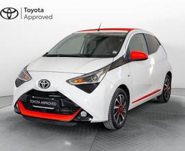 Toyota Aygo 1.0 VVT-i 72 CV 5 porte x-wave orange