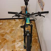2017 Giant Reign Advanced 1  27.5" L carbonio 