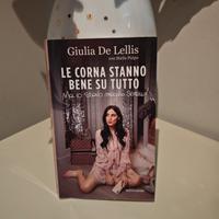 Libro "le corna stanno bene su tutto" 
