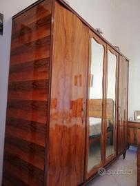 Armadio in noce, anni 50