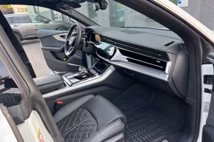 Audi q8 tfsi s line