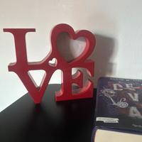 Cornice rossa per foto scritta LOVE