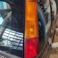 Fanale posteriore destro SUZUKI IGNIS del 2006