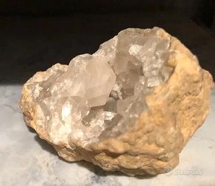 Geode di cristalli di quarzo