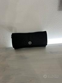 Borsa e portafoglio disegual