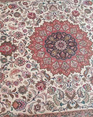 tappeto tabriz 