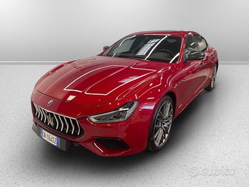 Maserati Ghibli 3.0 v6 bt gransport q4 430cv auto