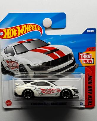 Hot Wheels Ford Mustang Dark Horse | Then and Now