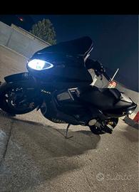 Yamaha T-Max 