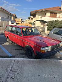 Volvo 240 Polar