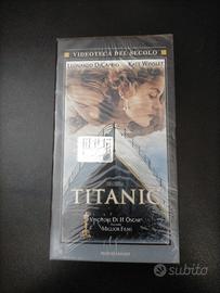 Titanic - Leonardo Di Caprio VHS sigillato 