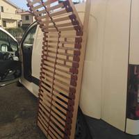reti di legno buono di marca come si vede dalle fo