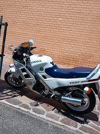 VFR 750 iscritto storica perfetta