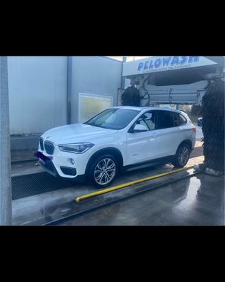 Bmw  x1 sDrive 2000 full optional