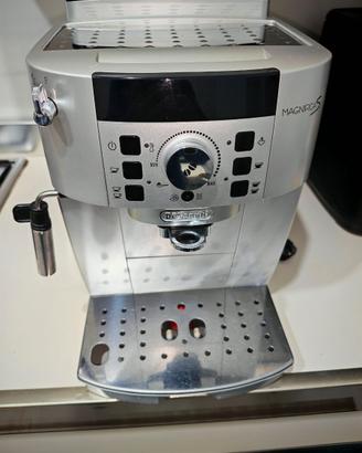 de longhi magnifica s