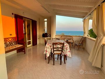 Casa sul mare villaggio con piscine