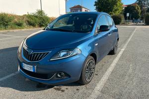 Lancia Ypsilon 1.0 FireFly 5 porte S&S Hybrid Gold