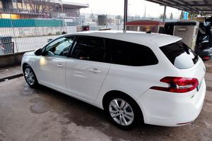 Peugeot 308 SW 1.5 BlueHDi Business 