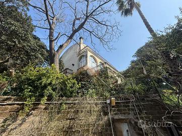 5 LOCALI A SANTA MARINELLA