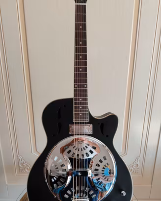 Chitarra elettroresofonica Harley Benton+custodia 
