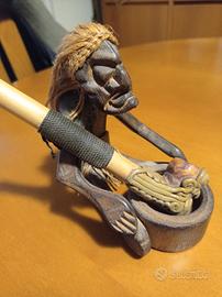 Scultura tribale uomo Tiki e pipa vintage 