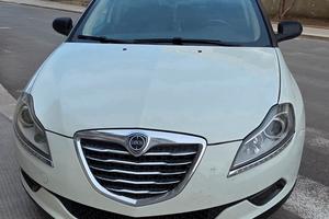 lancia Delta 1.6 120cv anno 2013