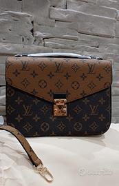 Borsa Donna Pochette firmata 