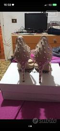 Scarpe aperte con tacco